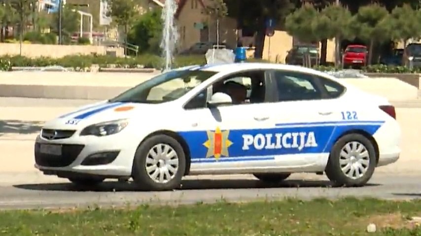 policajac-iz-srbije-uhapsen-u-crnoj-gori-zbog-pozivanja-na-nasilnu-smenu-vlasti