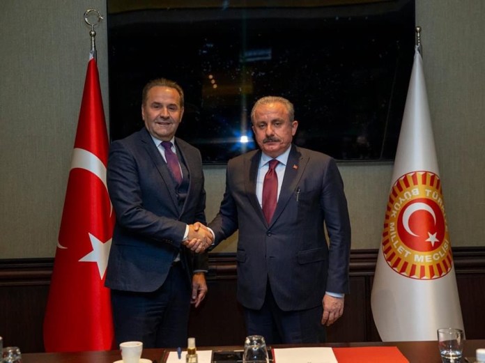 delegacija-iz-sandzaka-na-sastanku-sa-predsednikom-velike-narodne-skupstine-republike-turske-(foto)