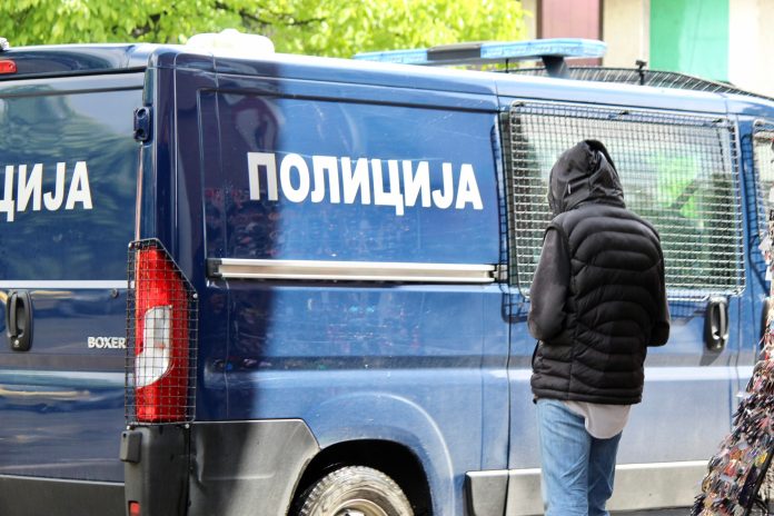uhapsen-aktivista-irfan-cale-ugljanin!-policija-mu-pronasla-oruzje-na-dan-posete-predsednika-srbije