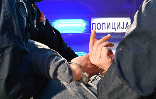 uhapseni-osumnjiceni-da-su-pokusali-da-iznude-15.000-evra-od-novosadjanina